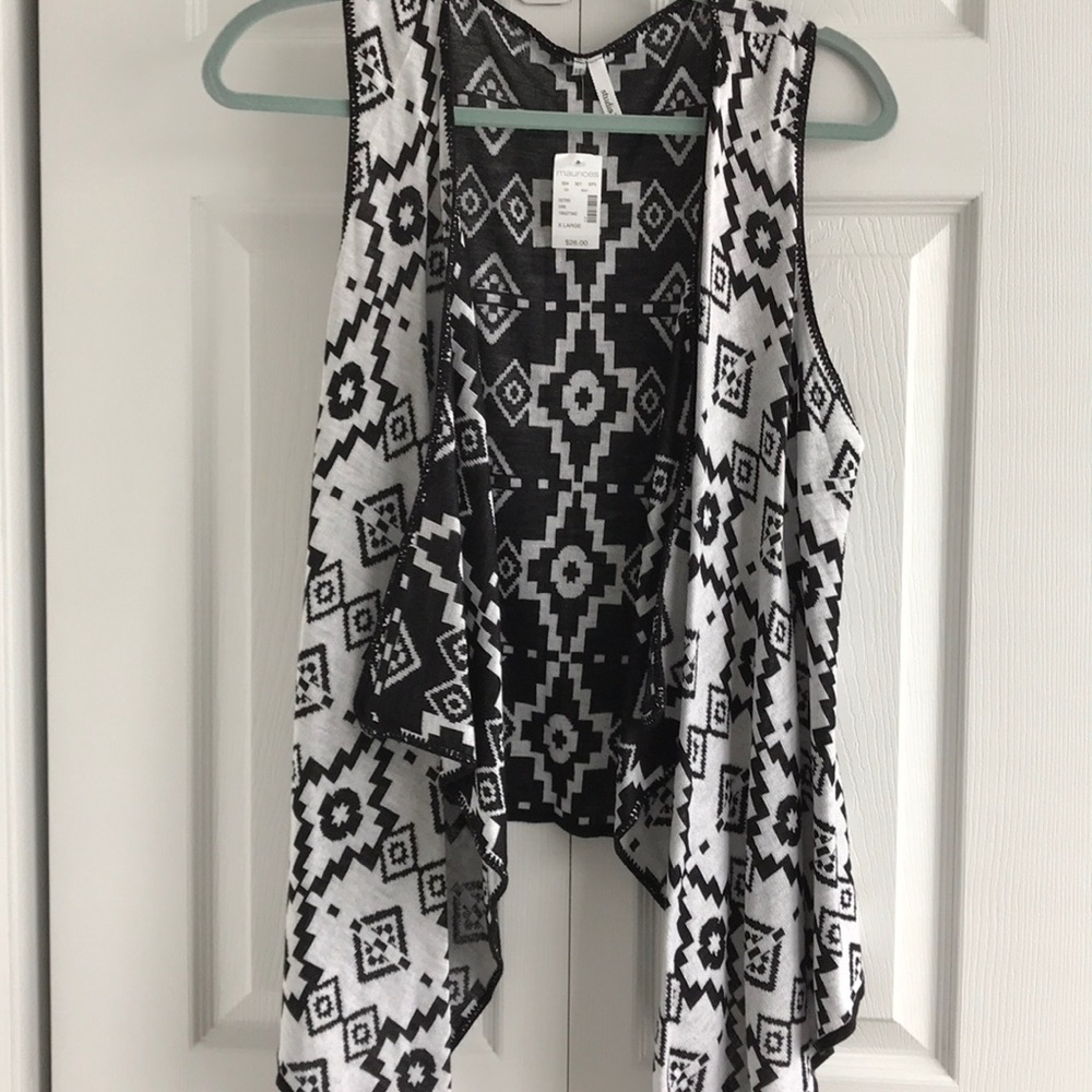 Sleeveless cardigan